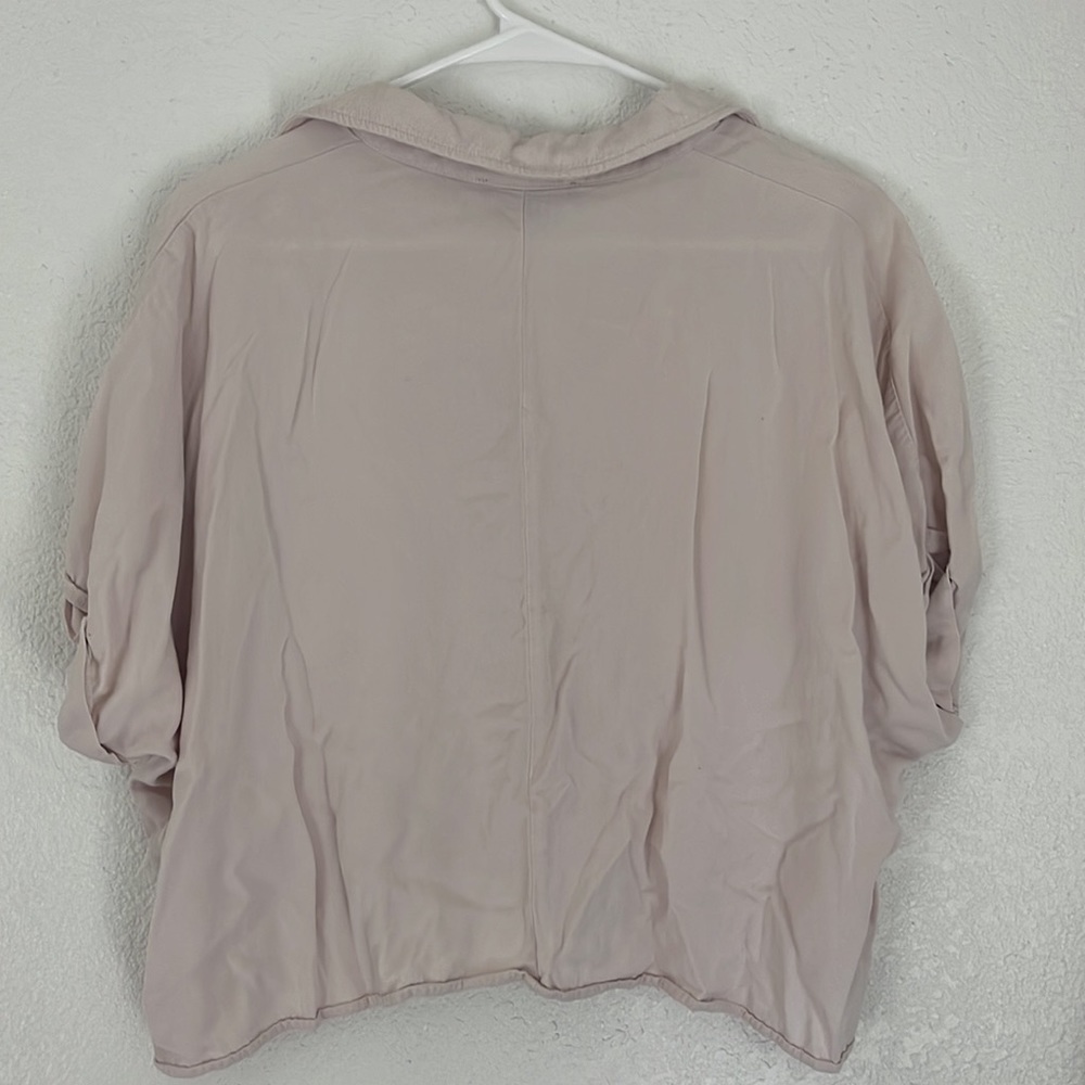 Light Pink Crop-Length Top - Picture 3 of 3